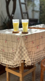 رومیزی و سفره ضدلک طرح گل داوودی