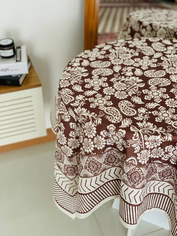 رومیزی و سفره ضدلک طرح ترمه